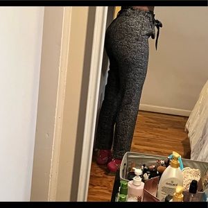 EXPRESS paper bag high rise tie belt pants black/ white 4R